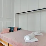 Royal Rose - Premium Beach Apartment