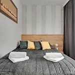 Royal Rose - Premium Beach Apartment